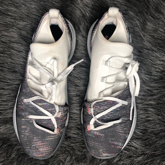 Curry 5s youth size 7 - Picture 4 of 5